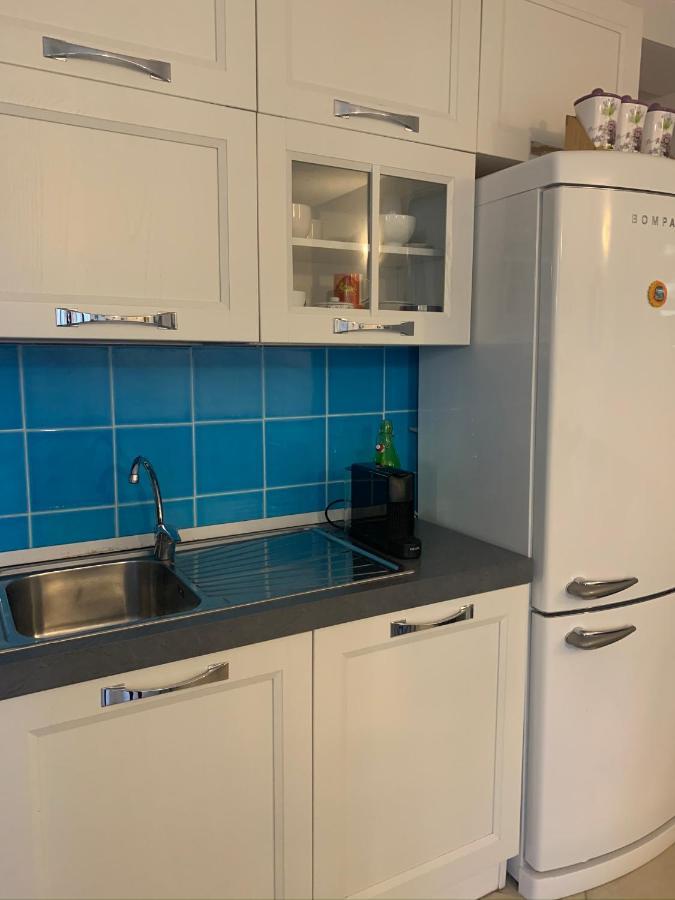 Appartamento La Casa azzurra La Maddalena  Esterno foto