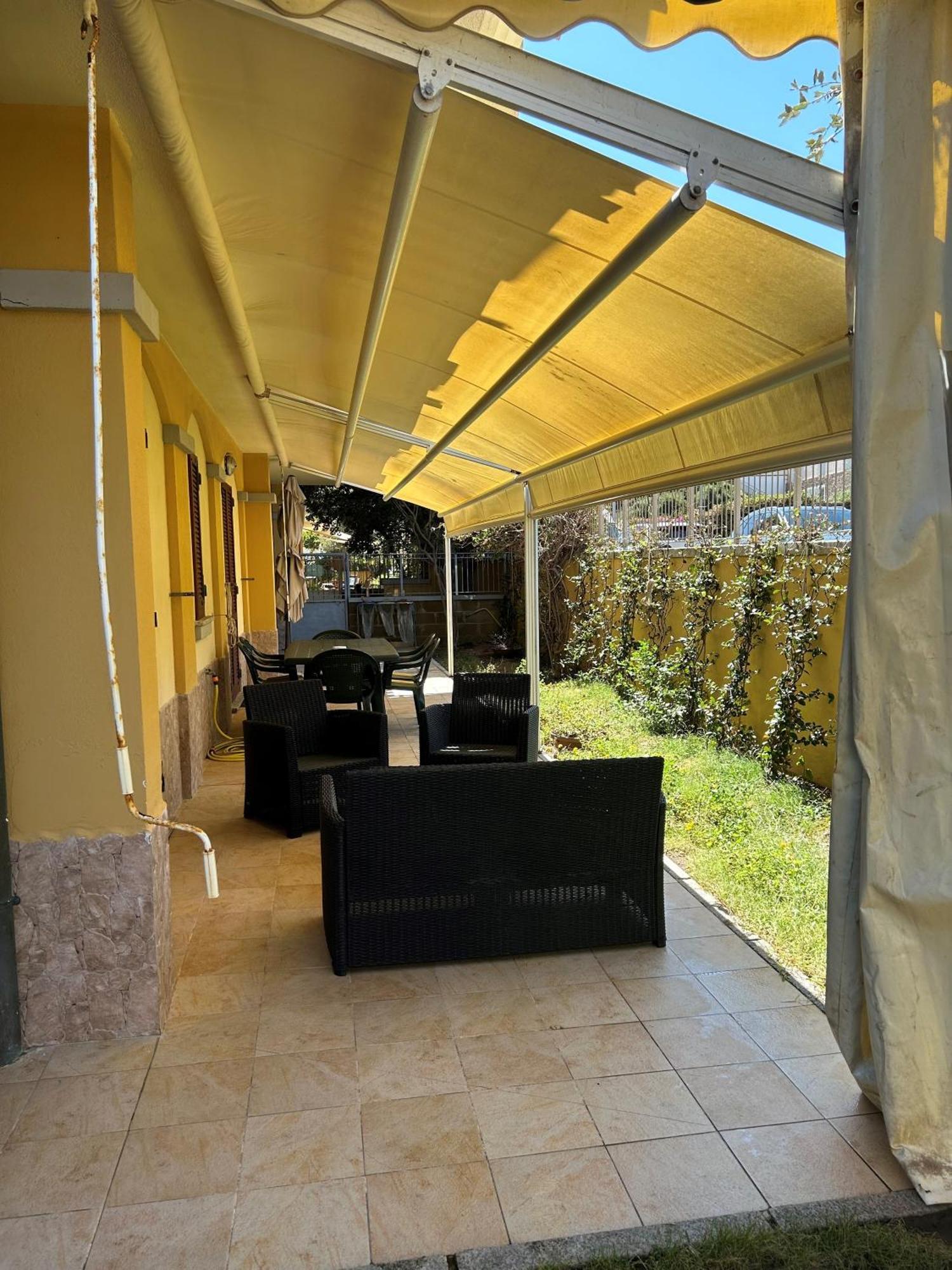 Appartamento La Casa azzurra La Maddalena  Esterno foto